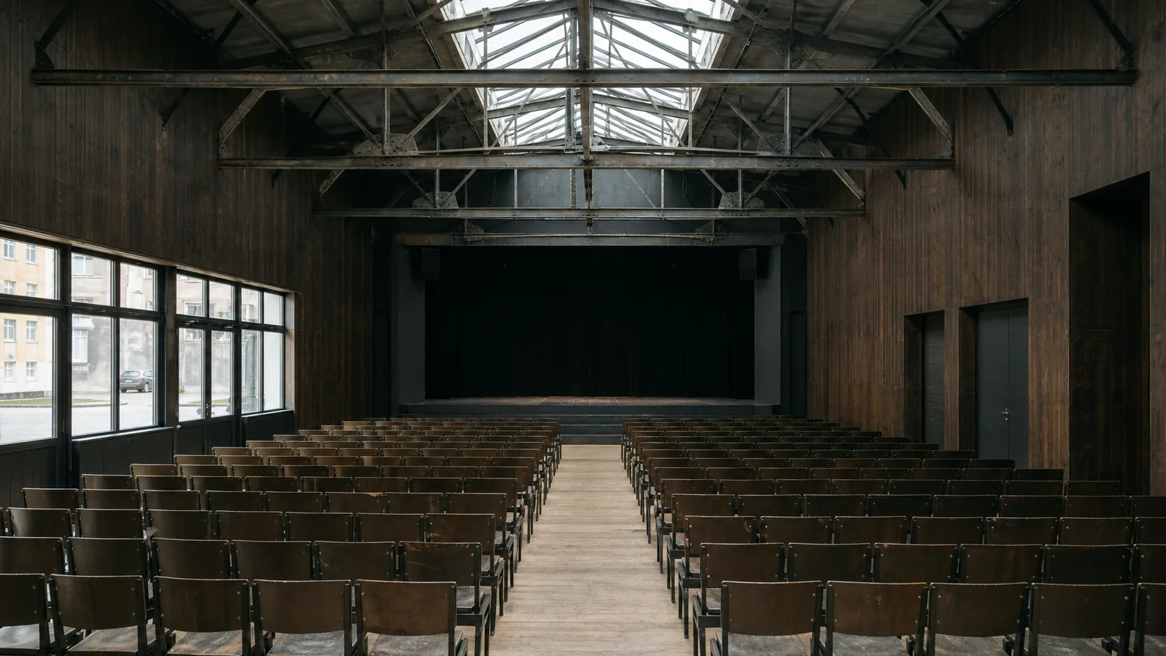 Die Helmut-List-Halle: Werkshalle mit Konzertsaal-Akustik